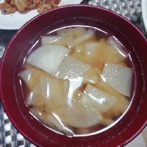 我が家の味噌汁☆大根（縦拍子木切り）